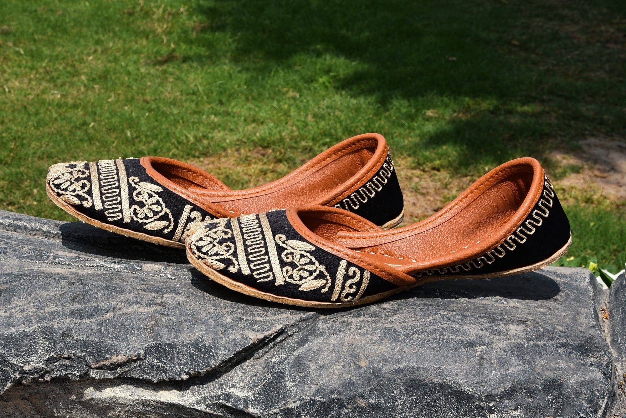 Dia khussa (black) - (No Return/Exchange) - Image 7